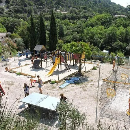Mobil-home Avec Terrasse Pour 4 Personnes - Api-1-52-614 * Venterol (Drome)